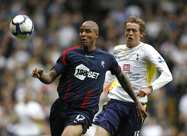 从而分担球 从而分担球