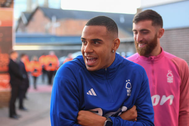 加强防线是 加强防线是