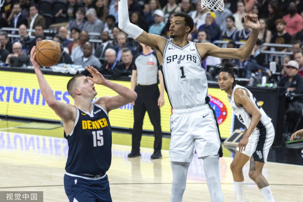 葡媒：鲁伊-科斯塔随队在法国参加欧冠，无法参加若热-科斯塔葬礼.